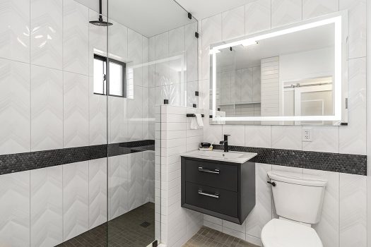 Bathroom - 1 Bedroom